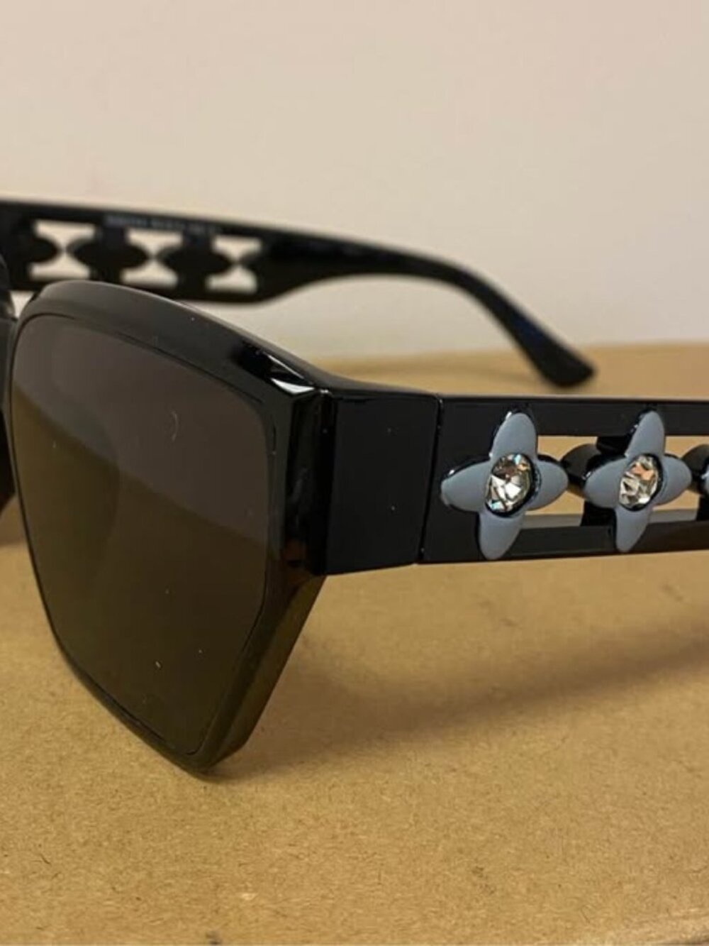 Women’s Black Geometric Sunglasses Gray Floral Detail Rhinestone Accent